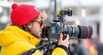 Carbon fiber tripod for videographers